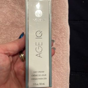Neora Age IQ Day Cream, 1 fl. oz., New in sealed box.  Fights wrinkles & lines
